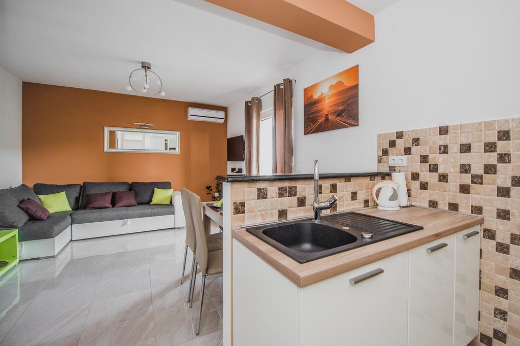 Apartments Villa Monique Rogoznica  Quarto foto